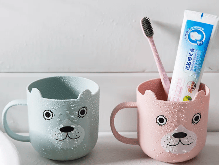 牙杯的旅程 从简朴到精致，口腔卫生用品的千年演变